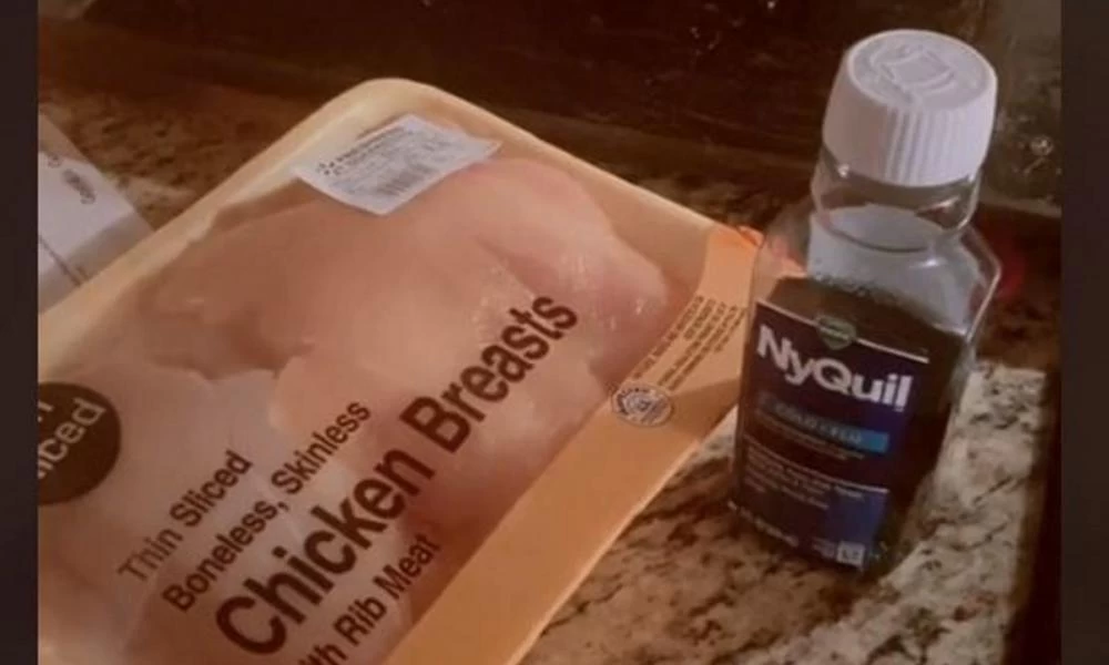 Sleepy chicken: Μια νέα επικίνδυνη βλακεία - Η viral συνταγή στο Tik Tok που μπορεί να προκαλέσει δηλητηρίαση
